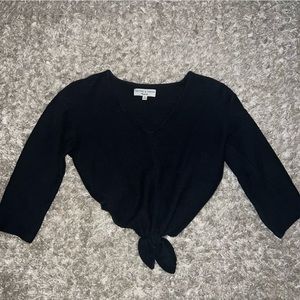 Quarter-length sleeve, ribbed texture knitted top